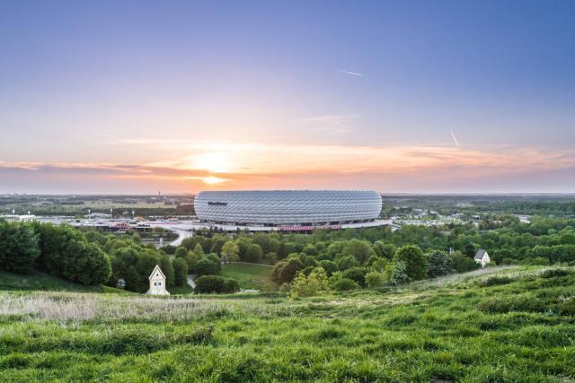 国际足联主席的脸 又被特朗普打了