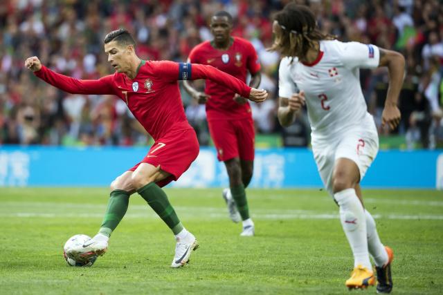 欧文末节超神东契奇22+15 独行侠险胜雷霆2-1